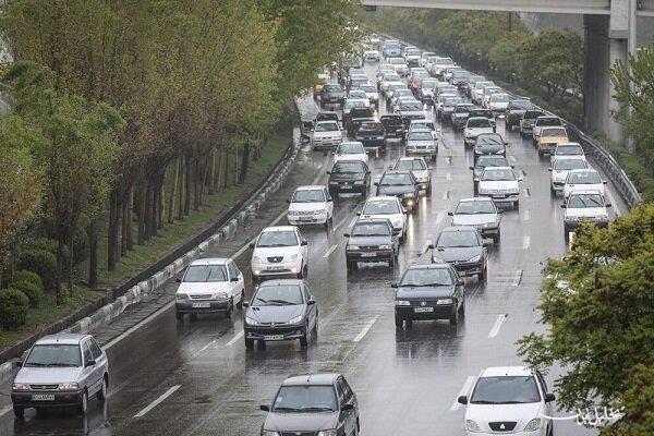  تحلیل ایران -ترافیک سنگین در معابر پایتخت به دنبال بارش باران 