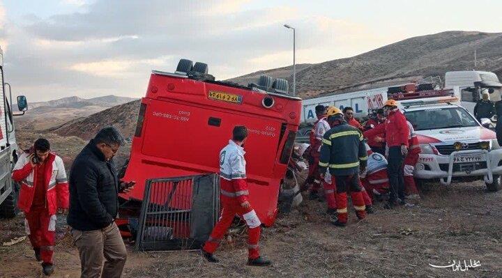  تحلیل ایران -۷ نفر بر اثر واژگونی اتوبوس جان باختند