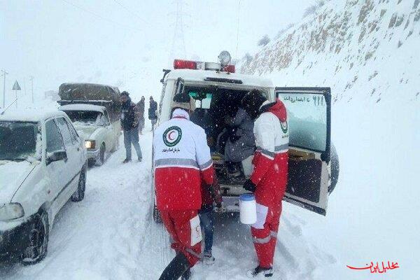  تحلیل ایران -اسکان بیش از ۱۳۰۰ نفر گرفتار شده در برف و کولاک توسط هلال احمر