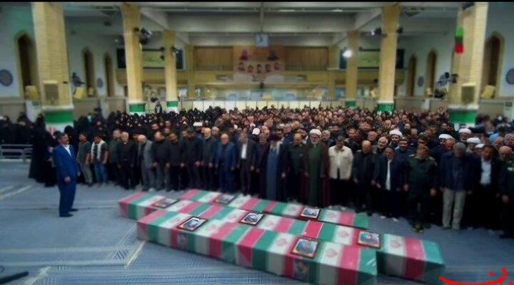  تحلیل ایران -رهبر معظم انقلاب بر پیکر هفت شهید راه قدس نماز اقامه کردند