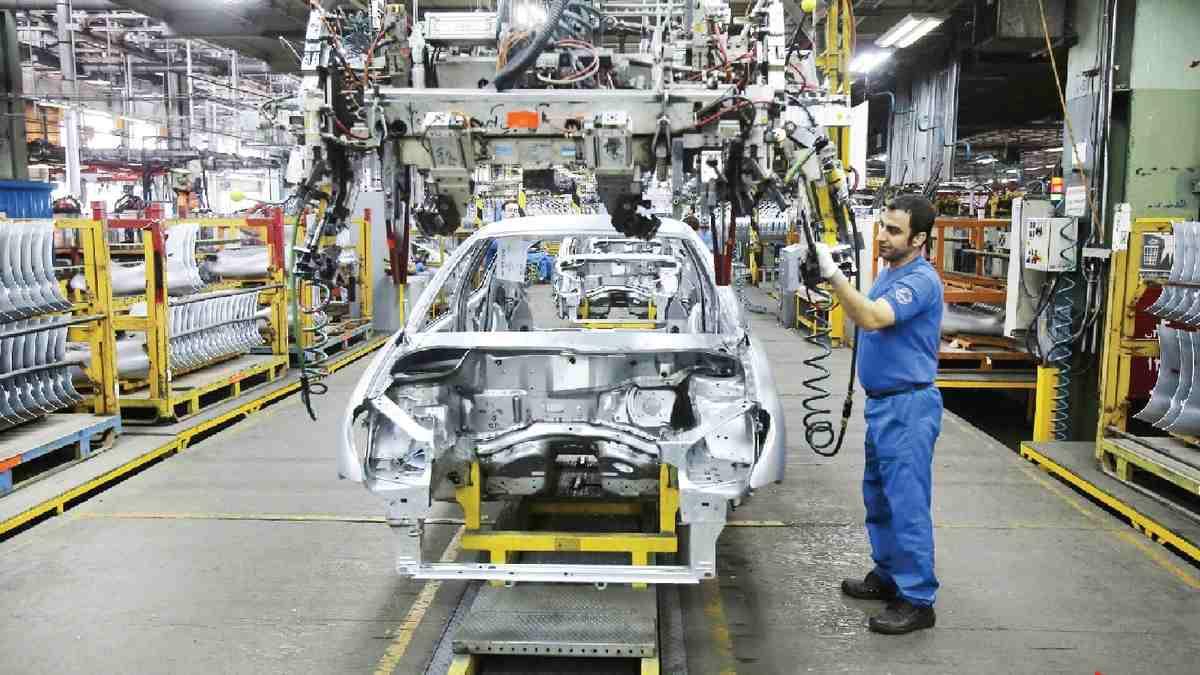  تحلیل ایران -چاه تعمیرات پیشِ پای خریداران خودروی مونتاژی