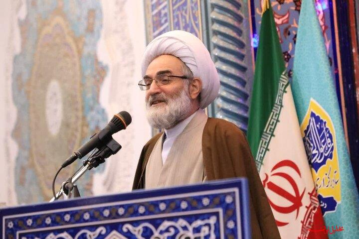  تحلیل ایران -امام جمعه رشت: توجه به معیشت مردم در کنار پروژه‌ های عمرانی ضرورت د